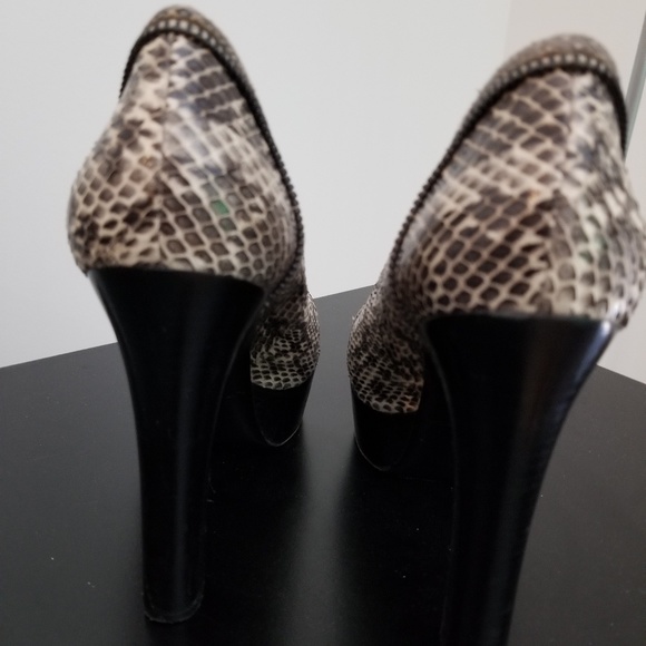 EUC Via Spiga heels black white platform 8.5 - Picture 4 of 5